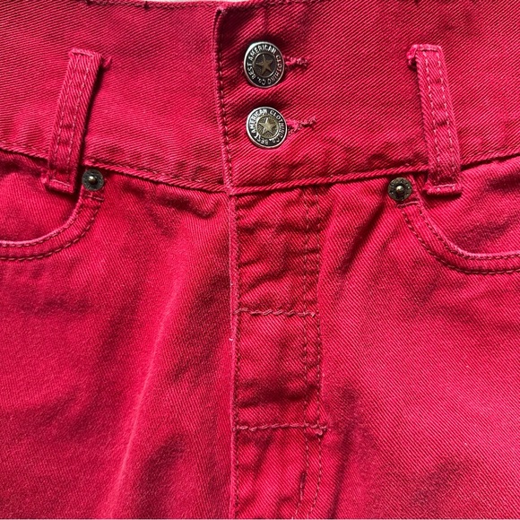 Brooks High-waisted red denim shorts with a button fly - Picture 4 of 6